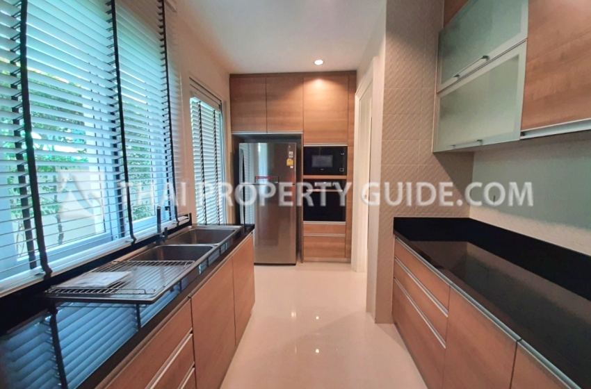 House with Shared Pool in Sukhumvit 